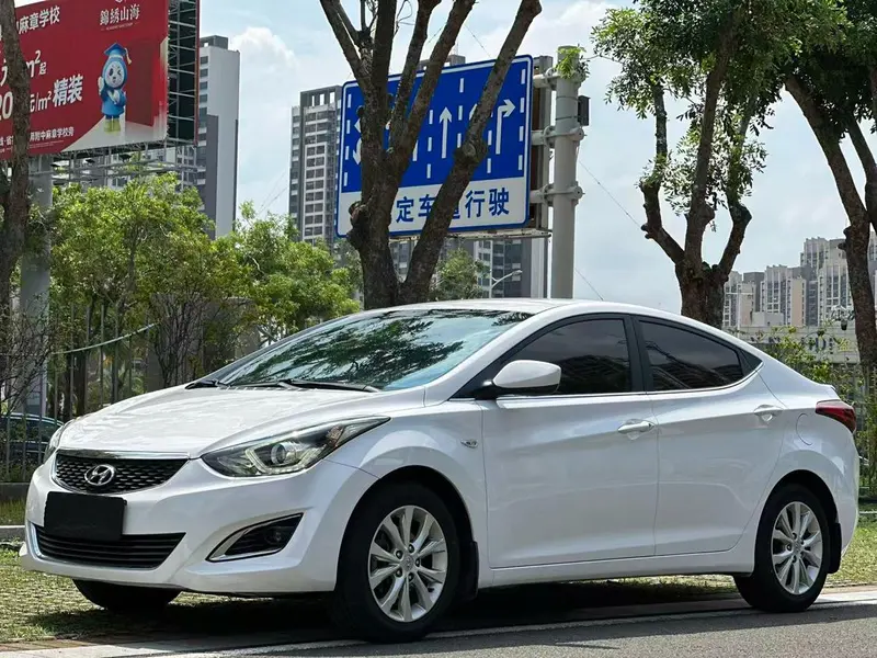 Hyundai Elantra Langdong 1.6L Auto Smart Version, 2016 — фото 1
