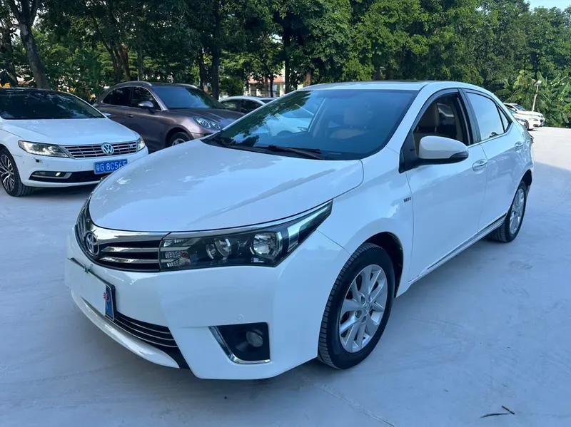 Toyota Corolla 1.6L CVT GL-i Stylish Cool Edition, 2016 — фото 1