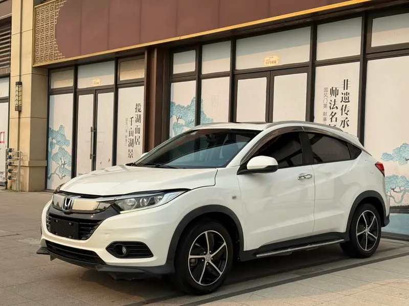Honda Vezel 1.5L CVT Edition, 2020 — фото 1