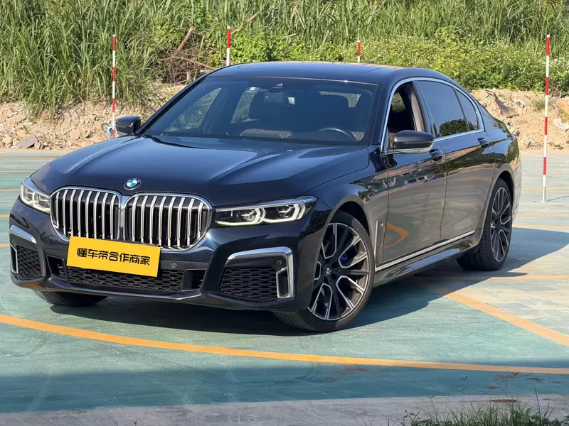 BMW 7-Series 740Li Leading Version M Sport, 2021 — фото 1