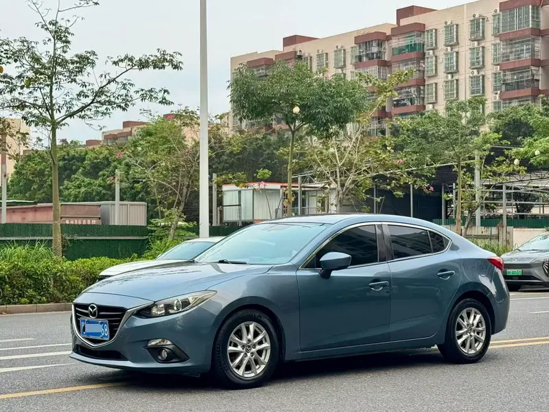 Mazda 3 Axela, 2016