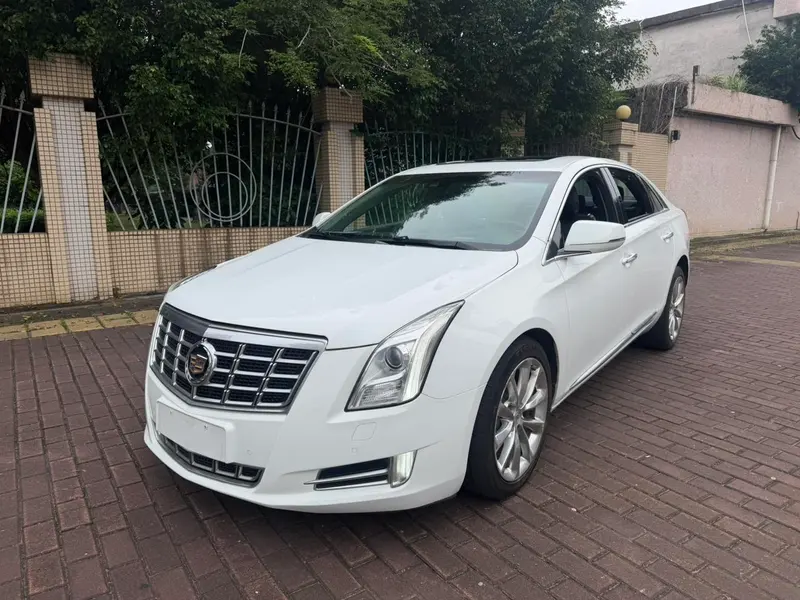 Cadillac XTS, 2013