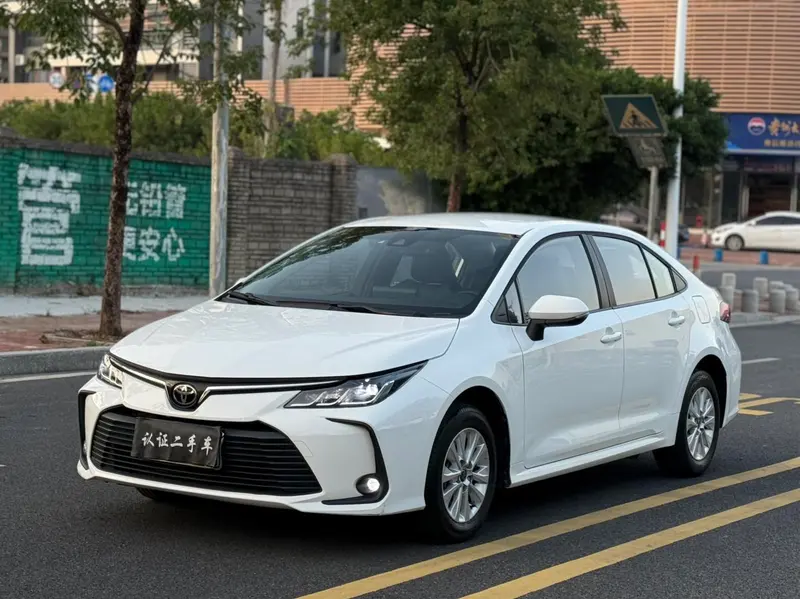 Toyota Corolla 1.2T S-CVT Edition, 2023 — фото 1