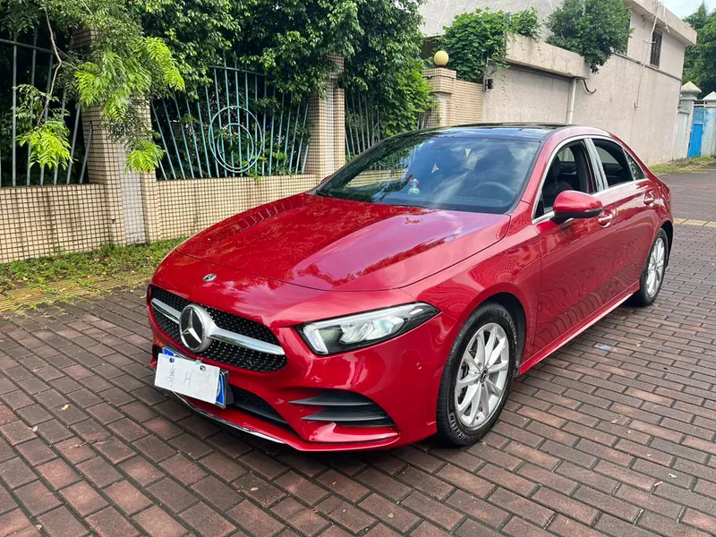 Mercedes-Benz A-Class Facelift A 200 L Sport Fashion Version, 2020 — фото 1