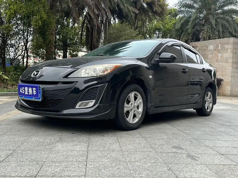 Mazda 3 Xingcheng, 2013