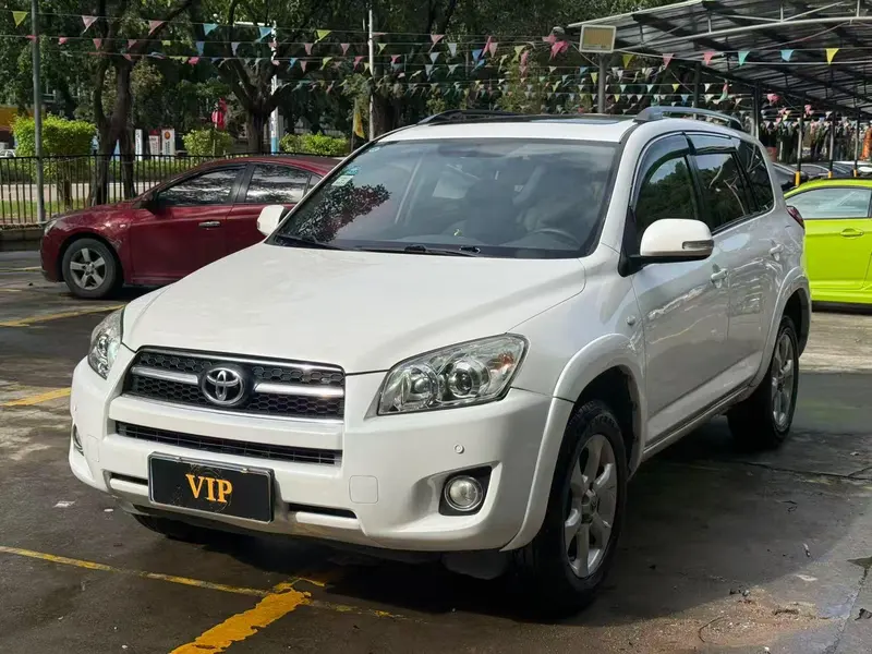 Toyota RAV4, 2009