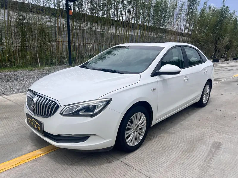Buick Excelle 15N Auto Version, 2017 — фото 1