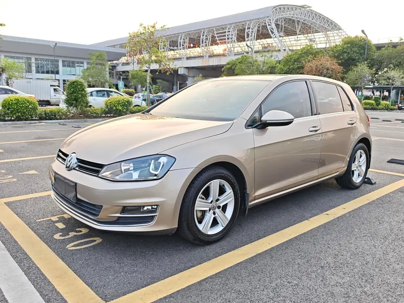 Volkswagen Golf, 2015