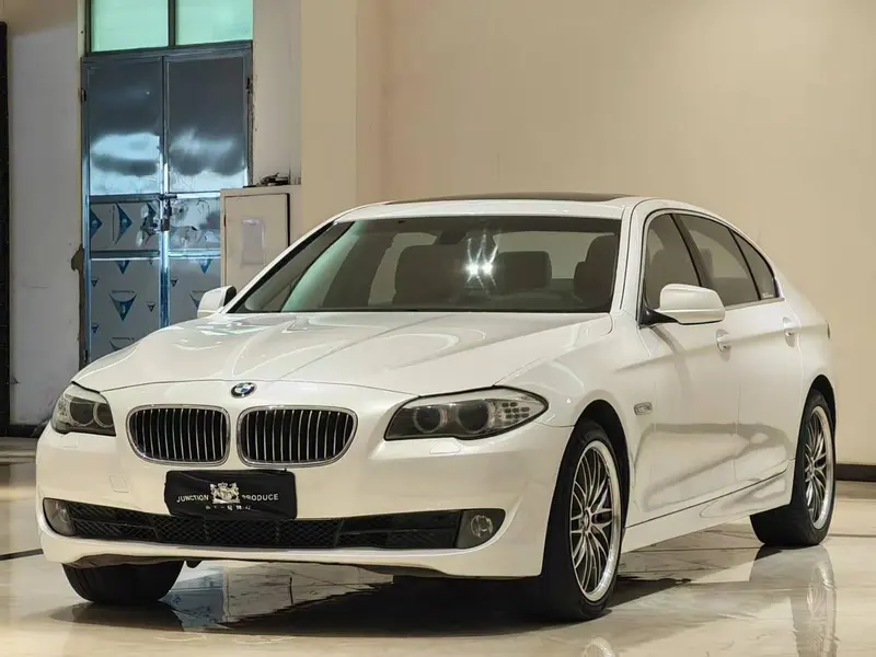 BMW 5-Series, 2011