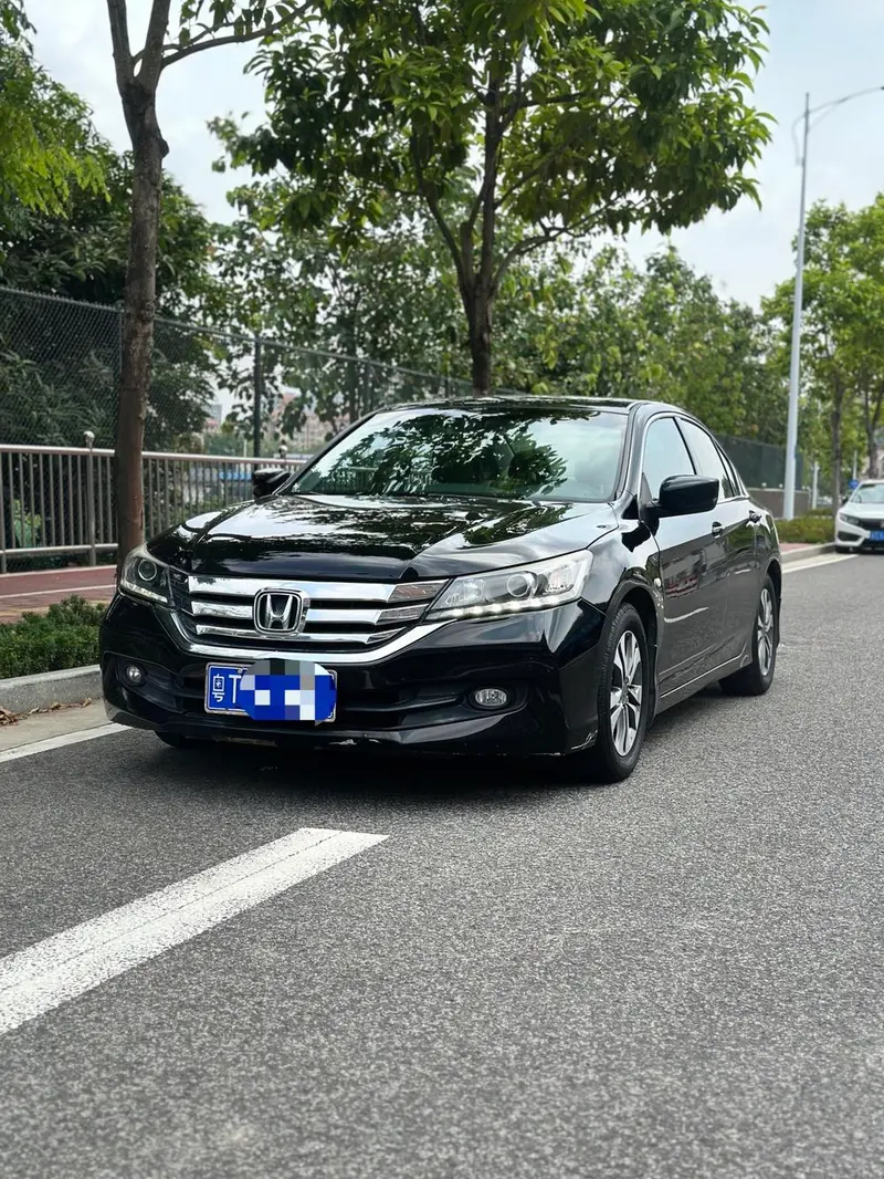 Honda Accord, 2015