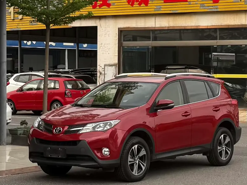 Toyota RAV4 2.0L CVT 2WD Style Edition, 2015 — фото 1