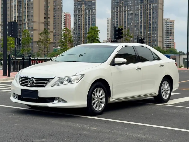 Toyota Camry, 2013