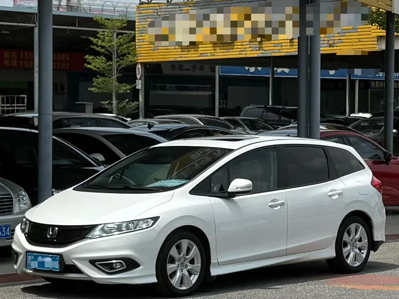 Honda Jade 1.8L Auto Comfort Edition 5 Seater, 2016 — фото 1