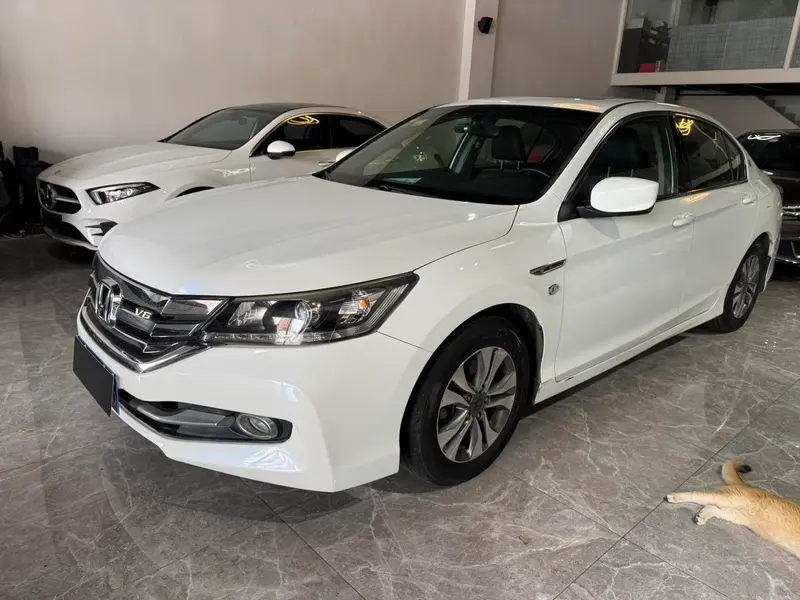 Honda Accord, 2015