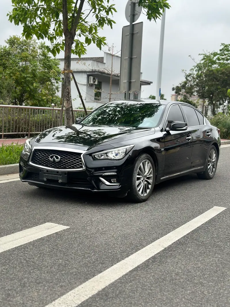 Infiniti Q50L, 2018