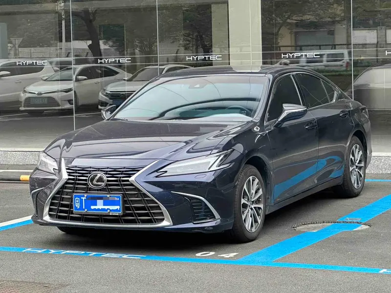 Lexus ES 200 Refined Edition, 2025 — фото 1