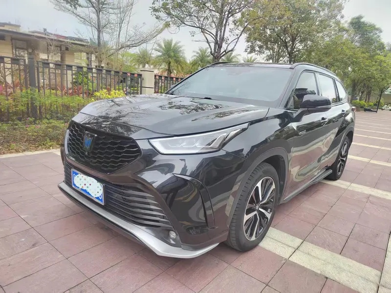 Toyota Crown Kluger, 2022