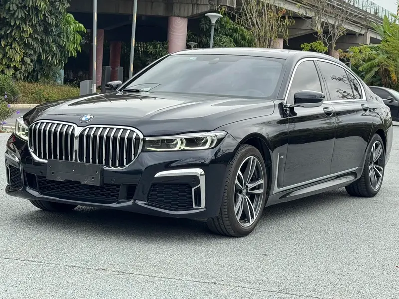 BMW 7-Series 730Li M Sport, 2021 — фото 1