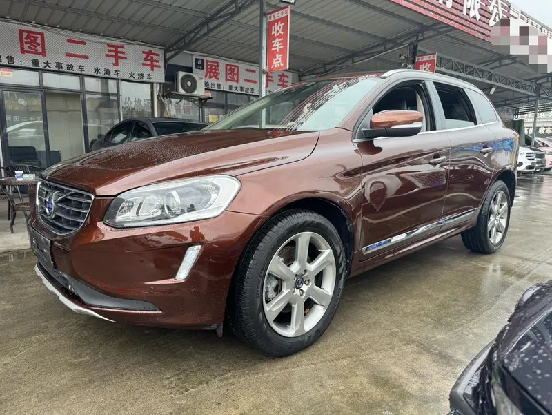Volvo XC60, 2015