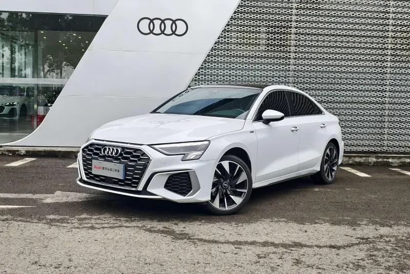 Audi A3 A3L Limousine 35 TFSI Fashion Sport Version, 2024 — фото 1