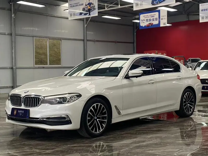 BMW 5-Series, 2019