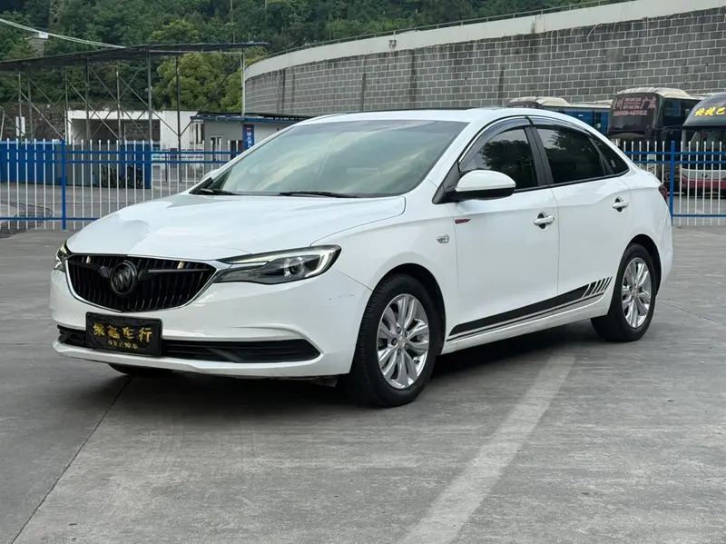Buick Excelle 15T Manual Elite Version CN6, 2019 — фото 1