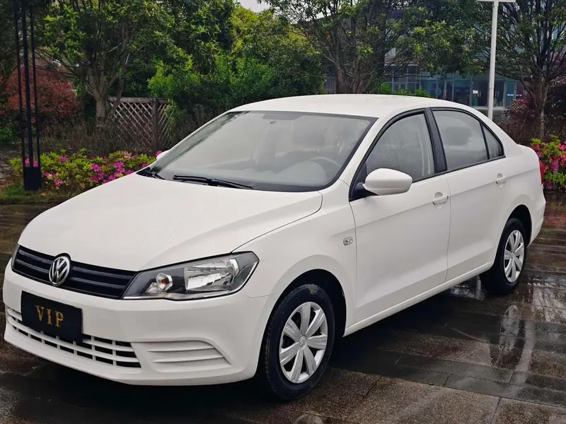 Volkswagen Jetta 1.4L Manual Fashion Version, 2015 — фото 1