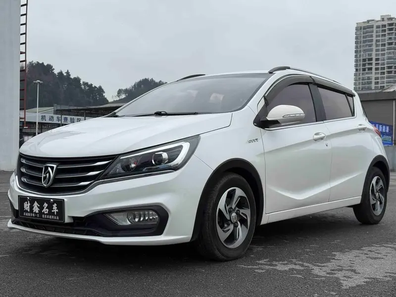 Baojun 310, 2017