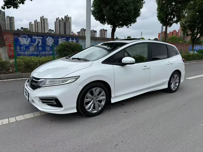 Honda Jade 1.8L Auto Comfort Edition 5 Seater, 2017 — фото 1