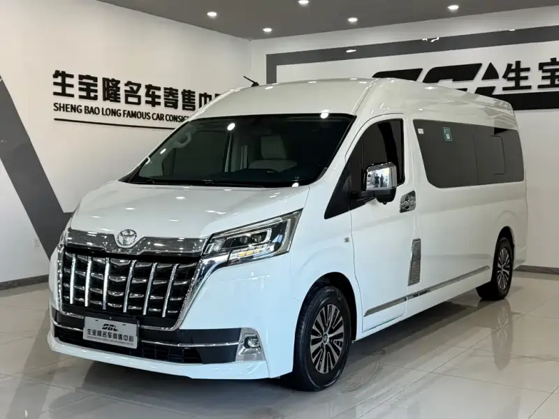 Toyota Hiace, 2023