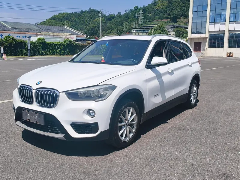 BMW X1 sDrive18Li Fashion Version, 2016 — фото 1