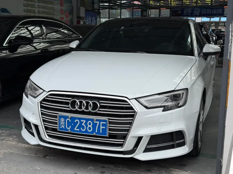 Audi A3 Limousine 35 TFSI Fashion Version CN5, 2019 — фото 1