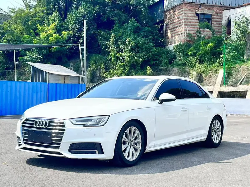 Audi A4L 40 TFSI Version CN5, 2019 — фото 1