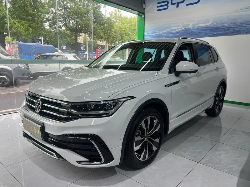 Volkswagen Tiguan L, 2023