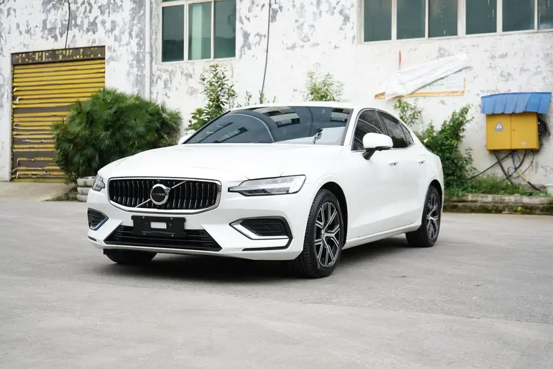 Volvo S60, 2025