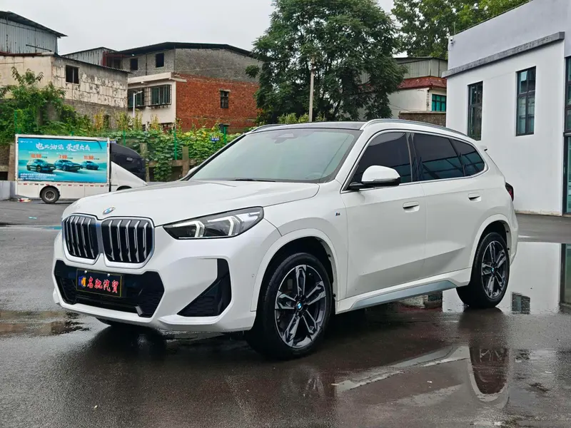 BMW X1 sDrive25Li M Sport, 2023 — фото 1