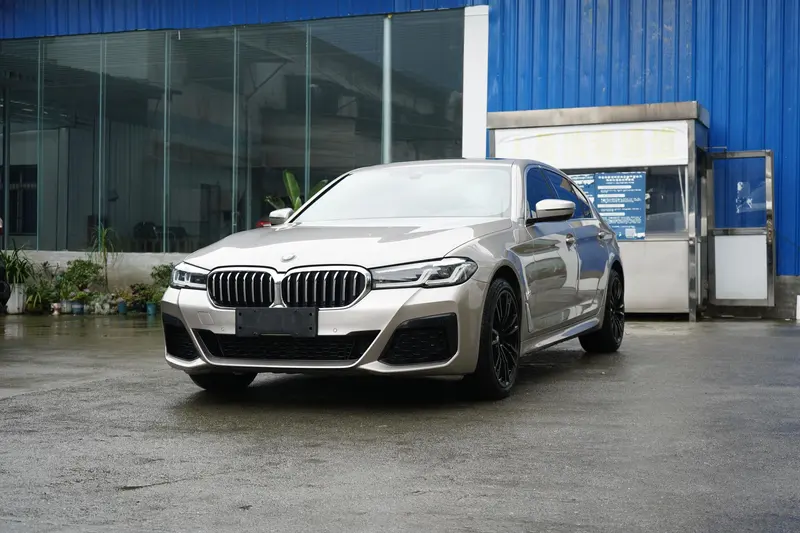 BMW 5-Series, 2021