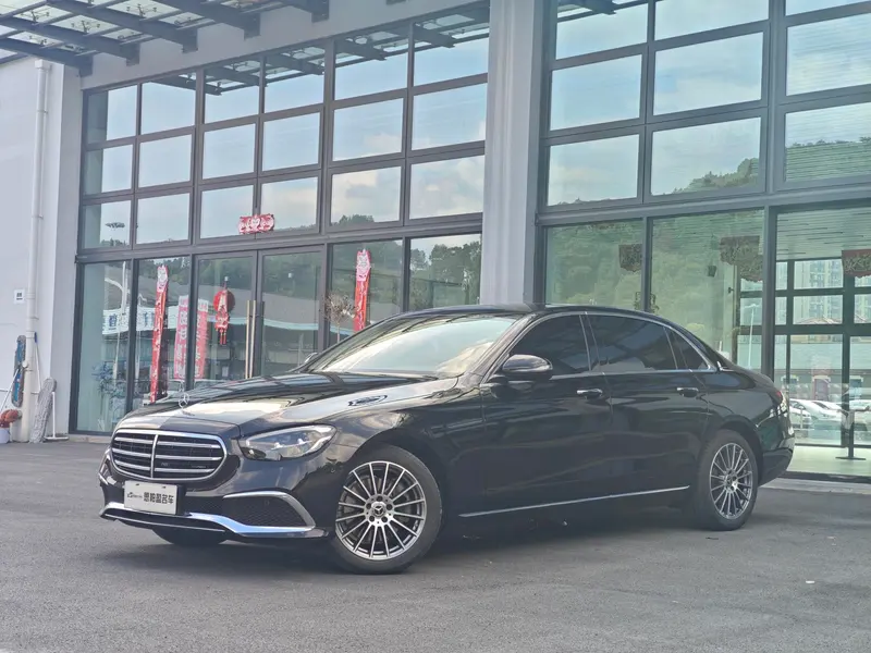 Mercedes-Benz E-Class E 260 L, 2023 — фото 1