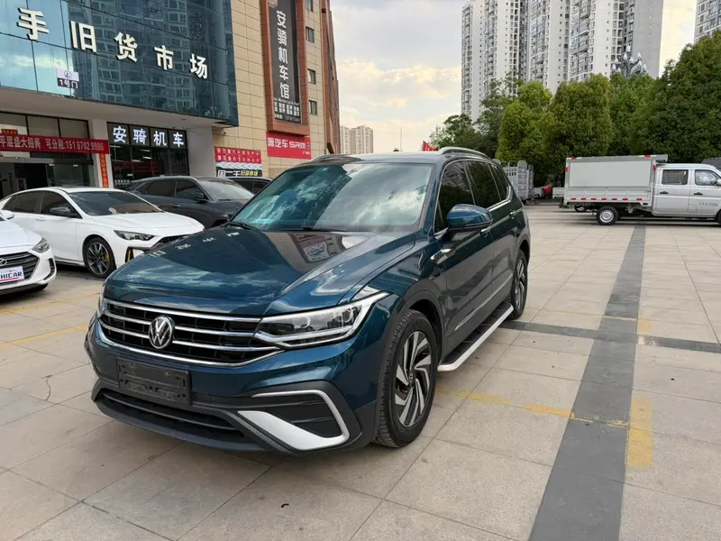 Volkswagen Tiguan L, 2022