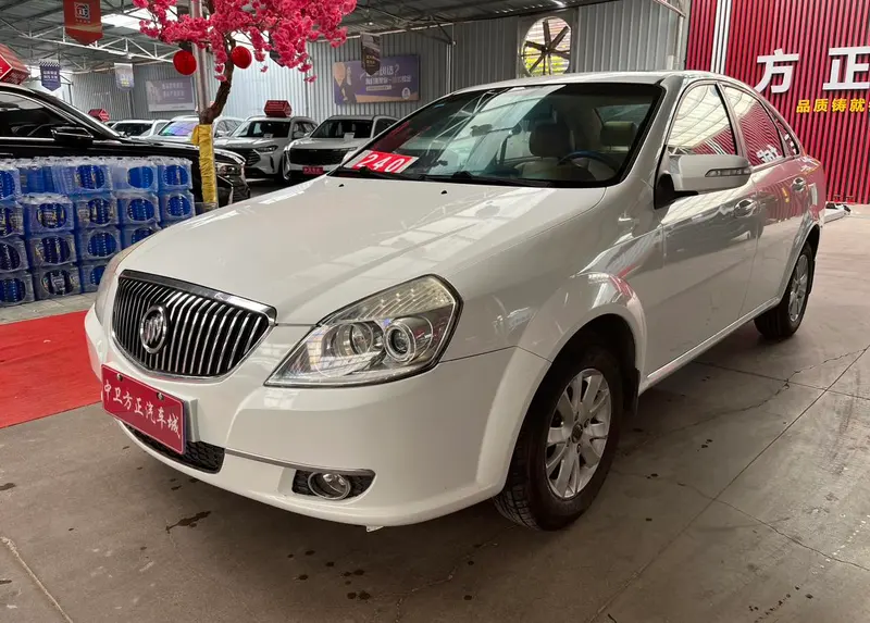 Buick Excelle, 2011