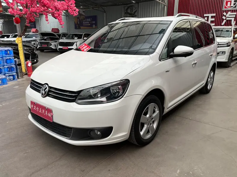 Volkswagen Touran 1.4T Auto Comfort Edition 5 Seater, 2013 — фото 1
