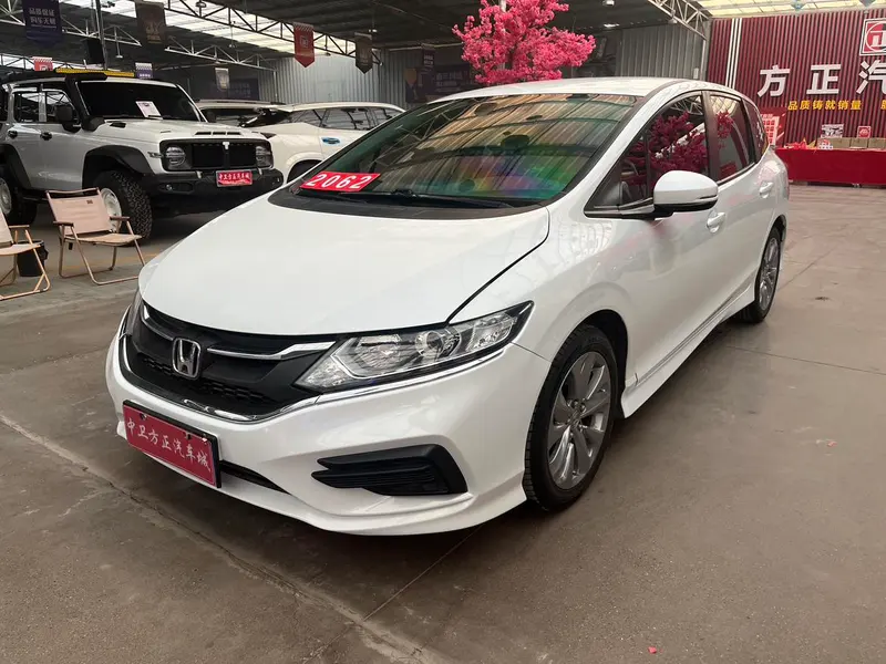 Honda Jade 1.8L Auto Classic Edition 5 Seater, 2017 — фото 1