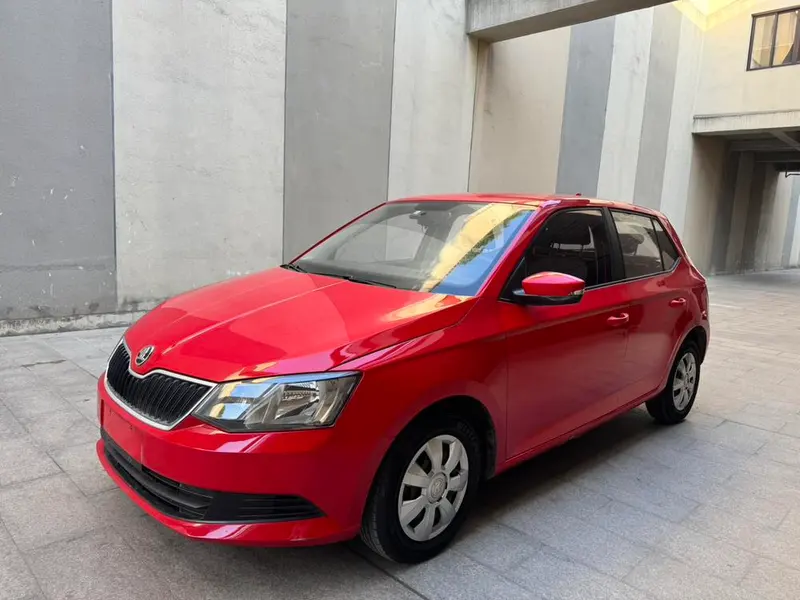 Skoda Fabia 1.4L Auto Edition, 2015 — фото 1