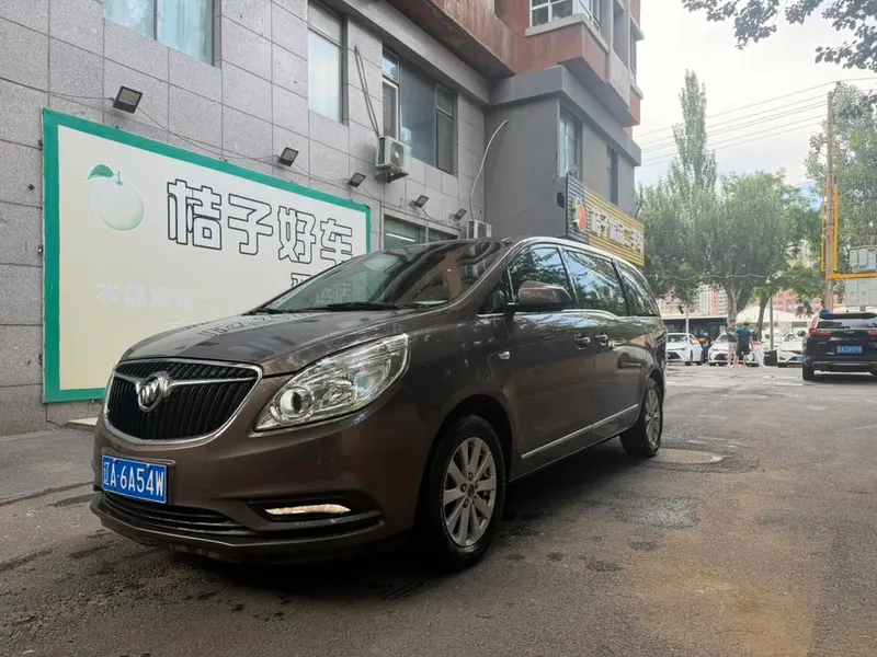 Buick GL8, 2018