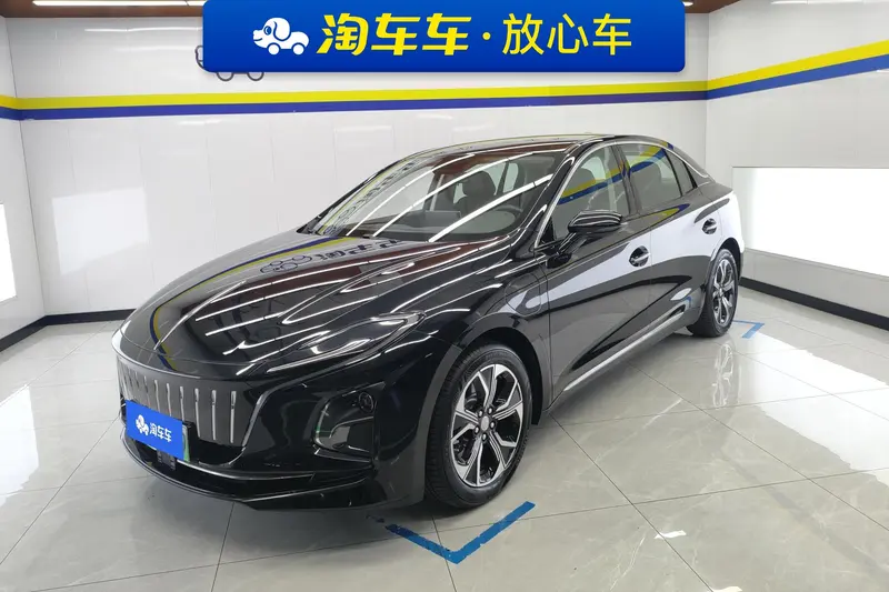 Hongqi E-QM5, 2023