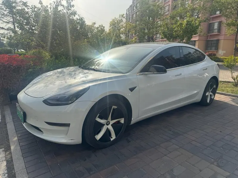 Tesla Model 3, 2020