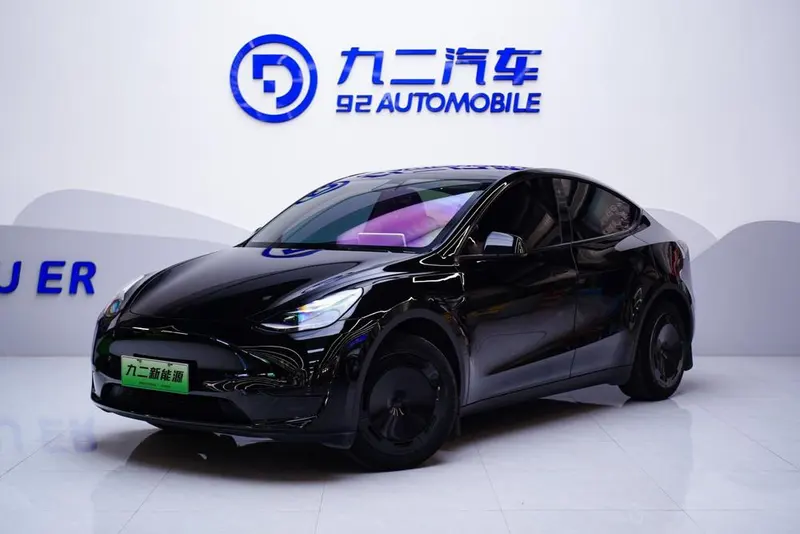 Tesla Model Y, 2022