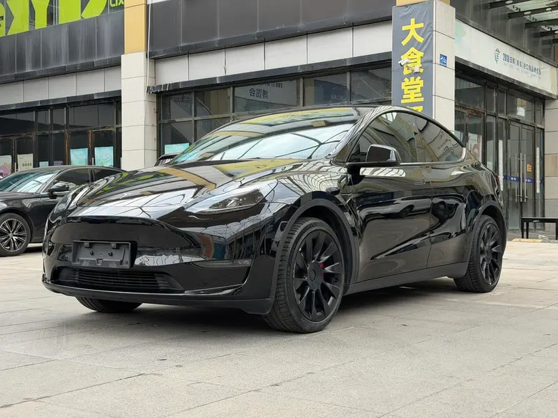 Tesla Model Y, 2023