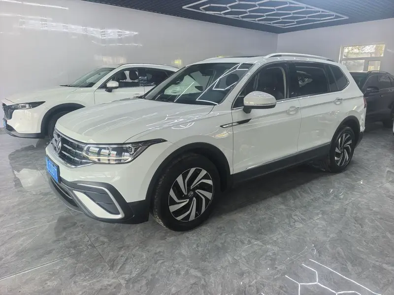 Volkswagen Tiguan L, 2023