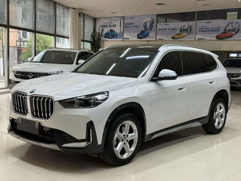 BMW X1 sDrive20Li X, 2023 — фото 1